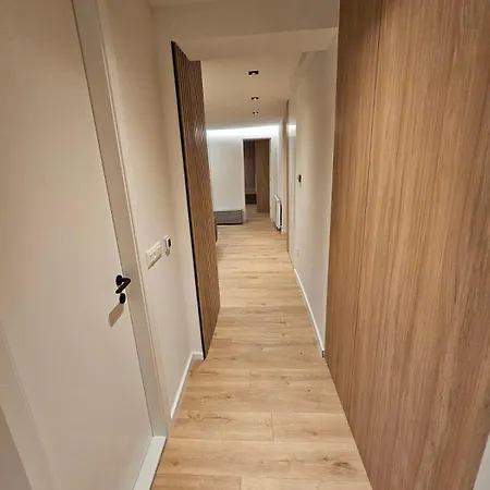 Apartman Edin Apartament *